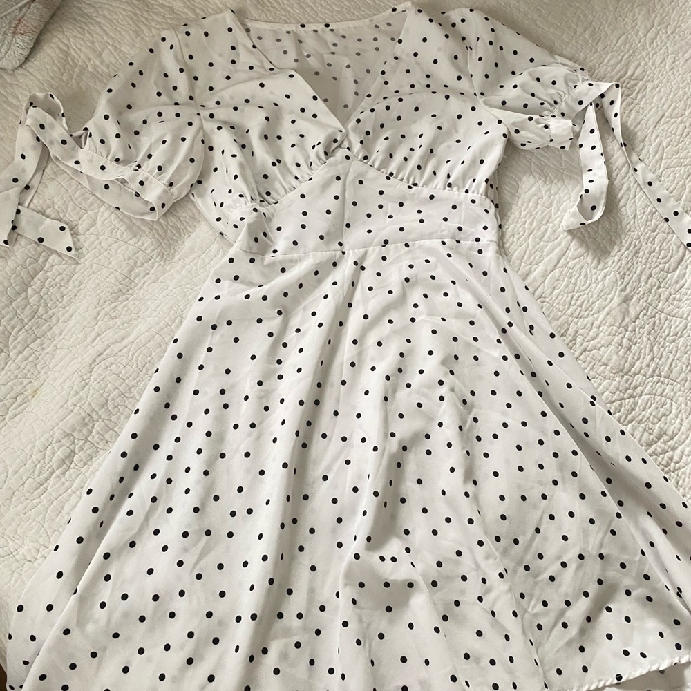 polka dot dress